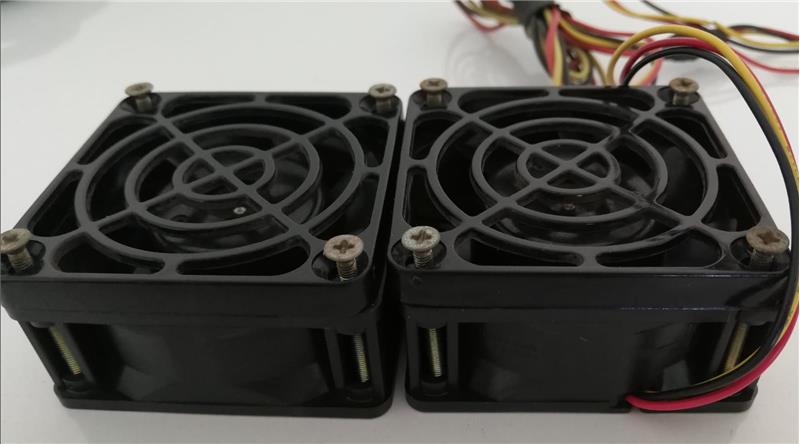 109R0612S4D06 12V FAN BOARD